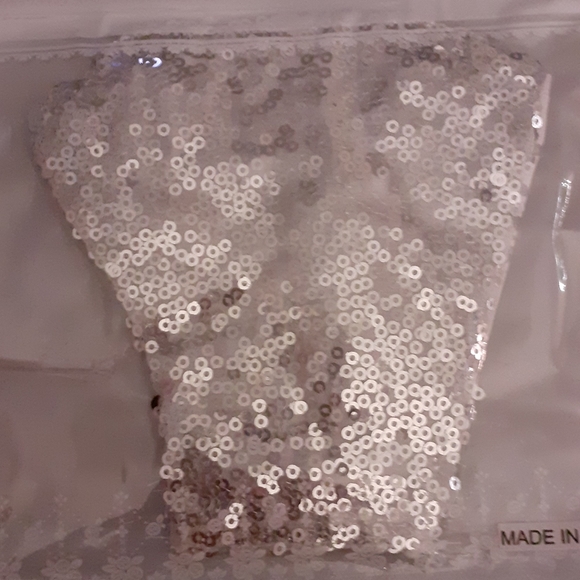 3/$30❣New Silver Sequins Face Mask - Picture 3 of 3